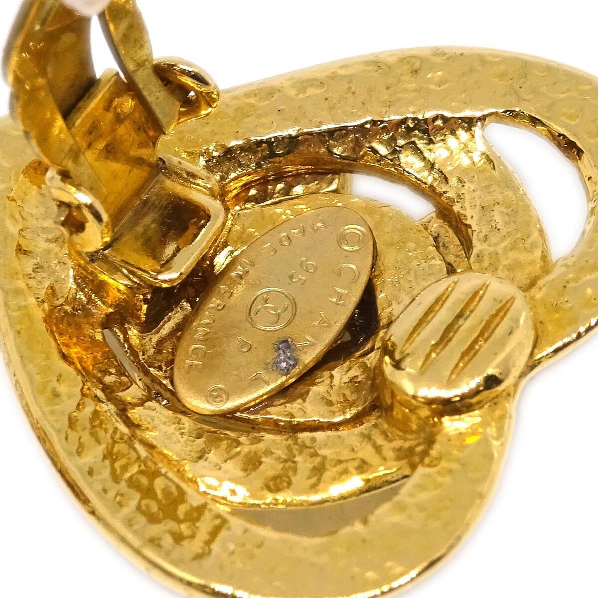 Chanel Cc Heart Pendant Metal Gold Gold_Plated Earrings Jewelry (Pre-Owned)