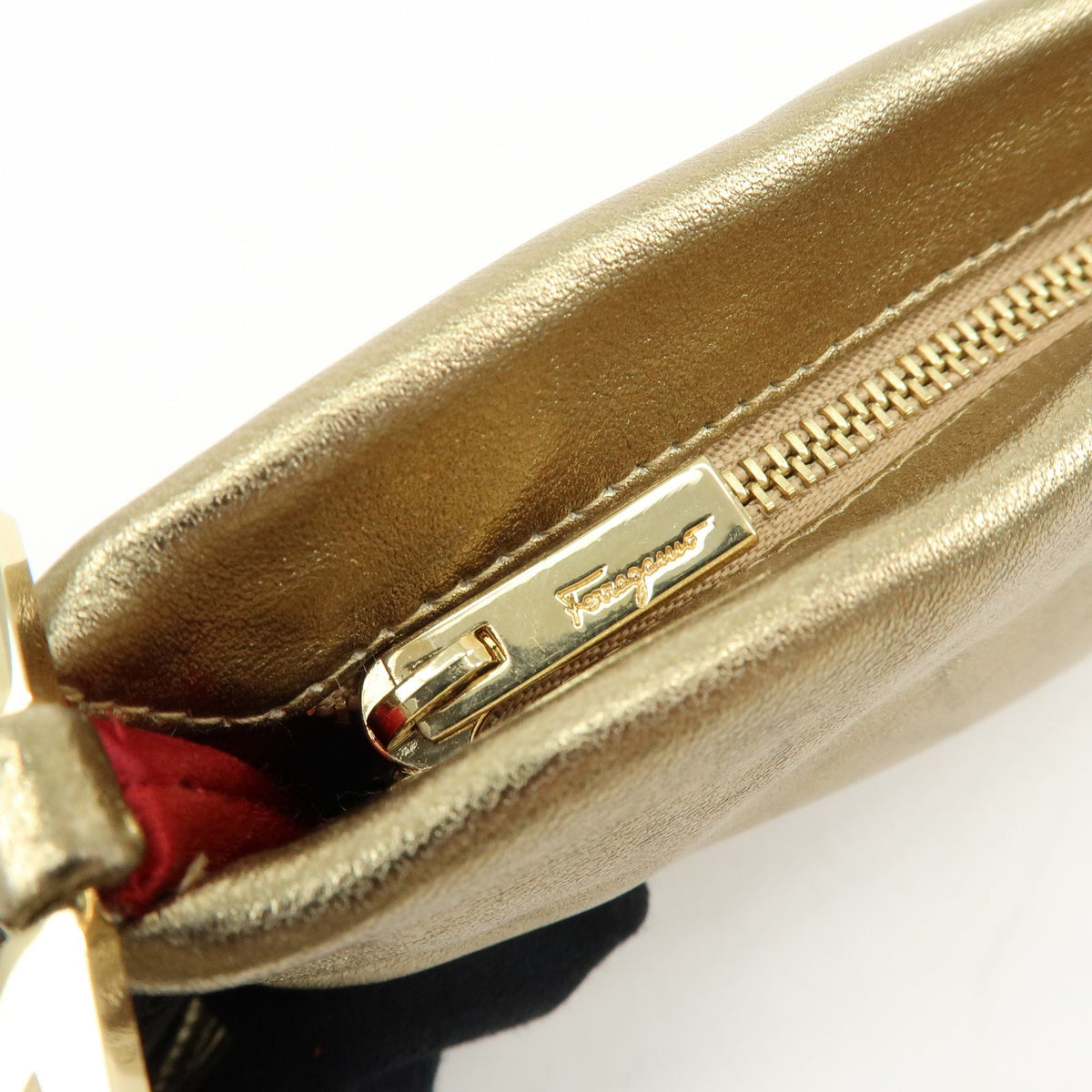 Salvatore Ferragamo Gancini Leather Gold Leather Crossbody Bag Bag (Pre-Owned)