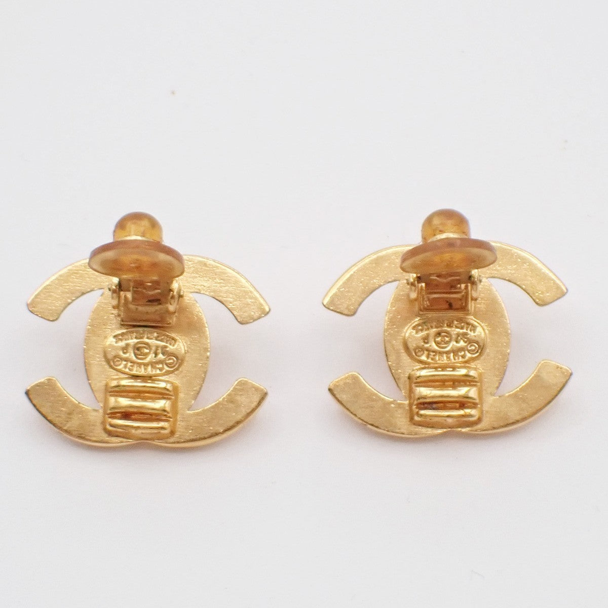 Chanel Cc Button Clip-On Metal Gold Gold_Plated Earrings Jewelry (Pre-Owned)