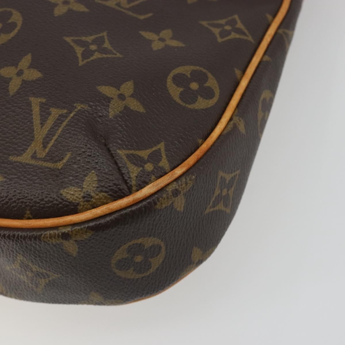 Louis Vuitton Odeon Monogram Canvas Brown Canvas Handbag (Pre-Owned)