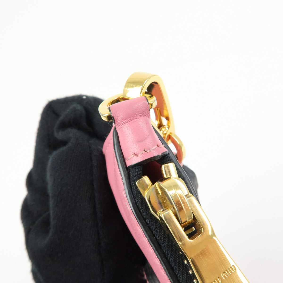 Miu Miu Logo Chain Clutch Shearling Pink Leather Clutche & Pouche Bag (Pre-Owned)