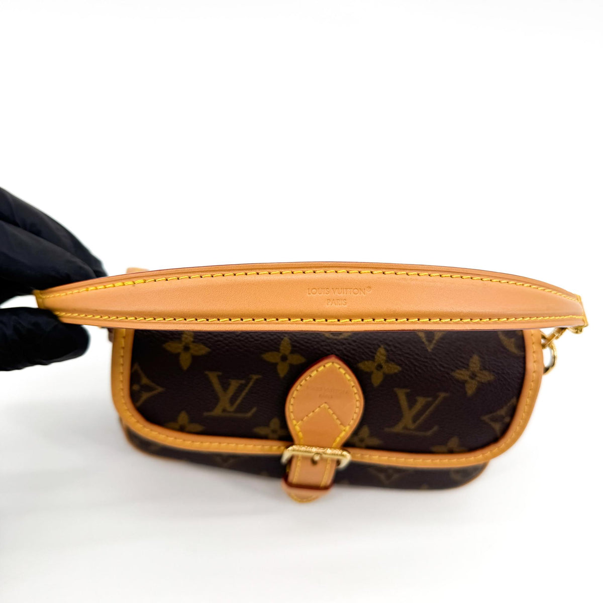 Louis Vuitton Diane Nm Monogram Canvas Brown Canvas Handbag (Pre-Owned)