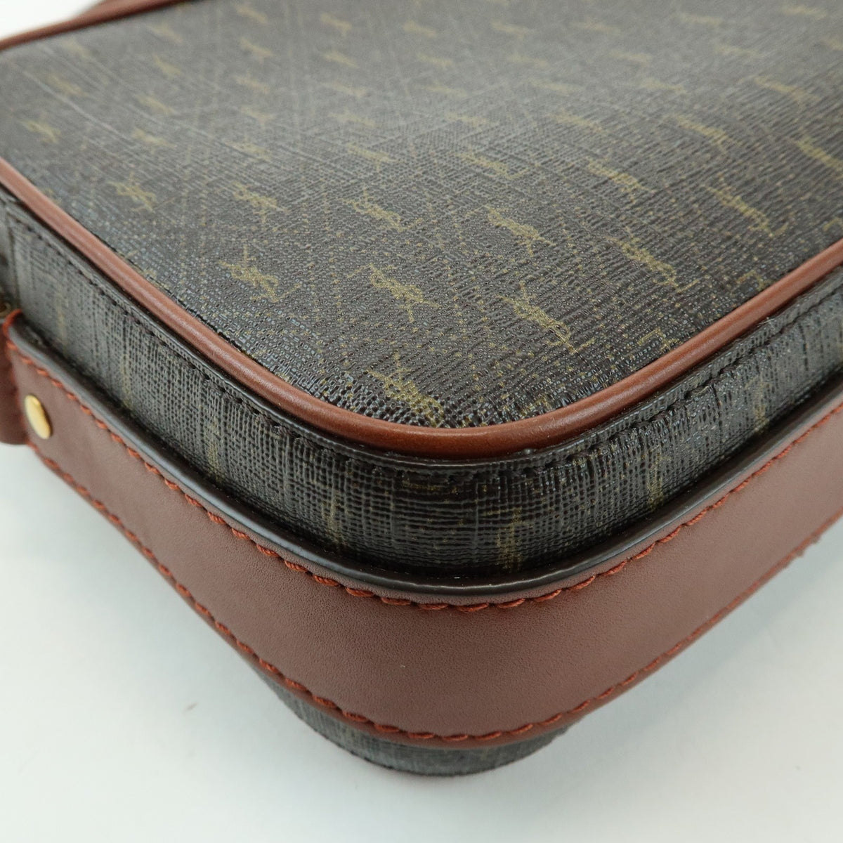 Saint Laurent Le Monogramme Camera Monogram All Over Coated Canvas And Leather Brown Canvas Handbag (Pre-Owned)