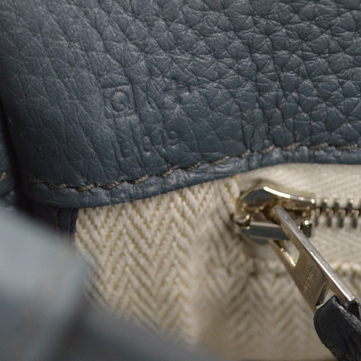 Hermes Alfred Messenger Clemence Gray Leather Handbag (Pre-Owned)