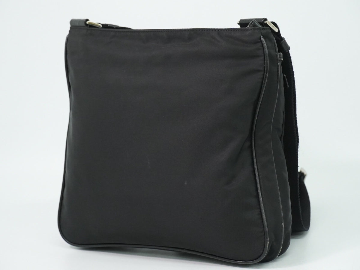 Prada Front Zip Messenger Quilted Tessuto Black Nylon Shoulder Bag Bag (Pre-Owned)