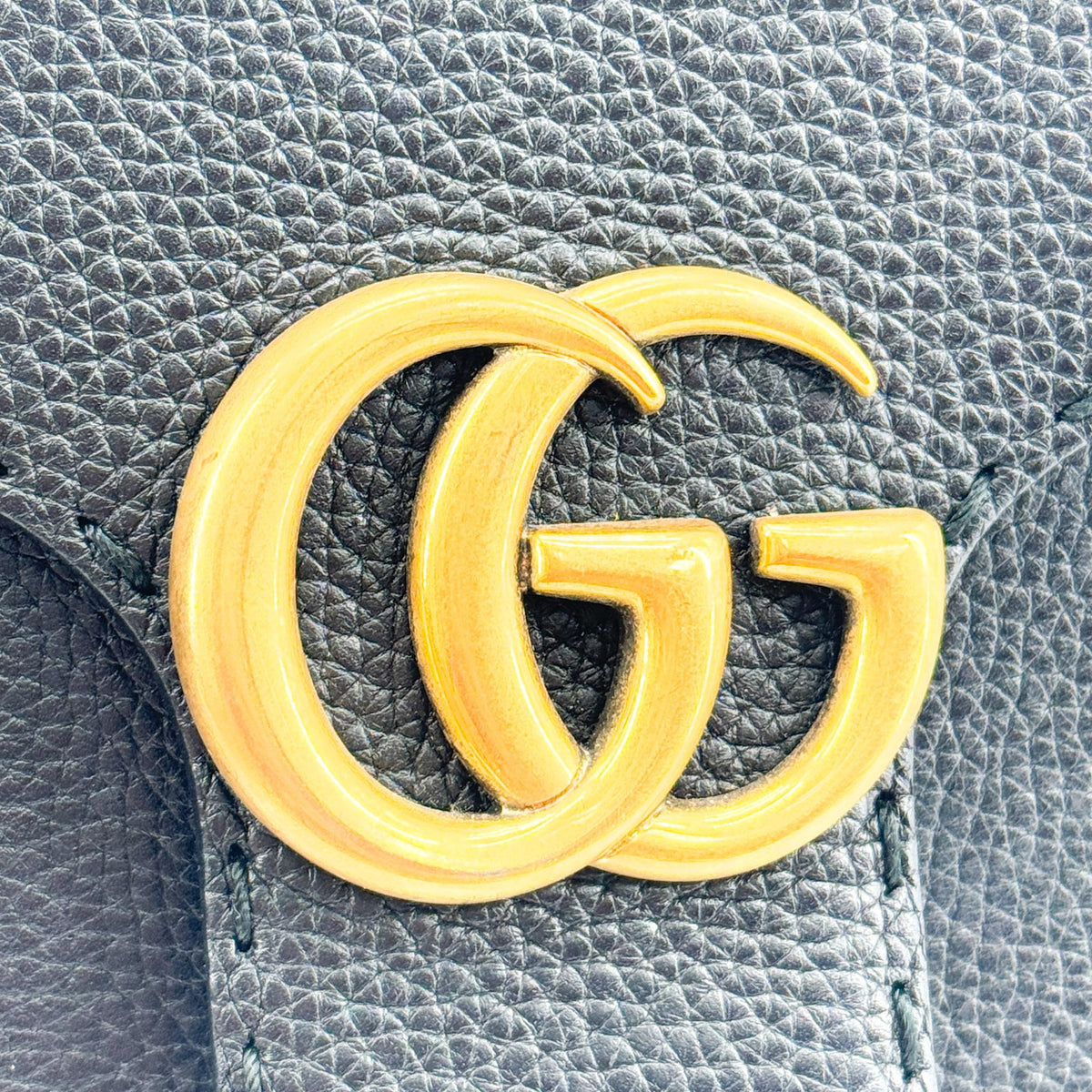 Gucci Gg Marmont Top Handle Leather Black Leather Handbag (Pre-Owned)