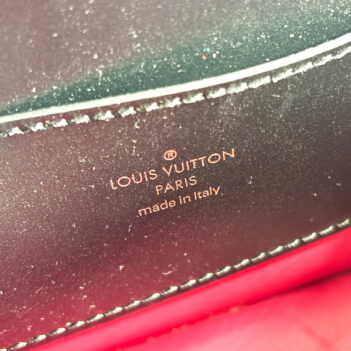 Louis Vuitton Lv Pont 9 Leather Black Leather Handbag (Pre-Owned)