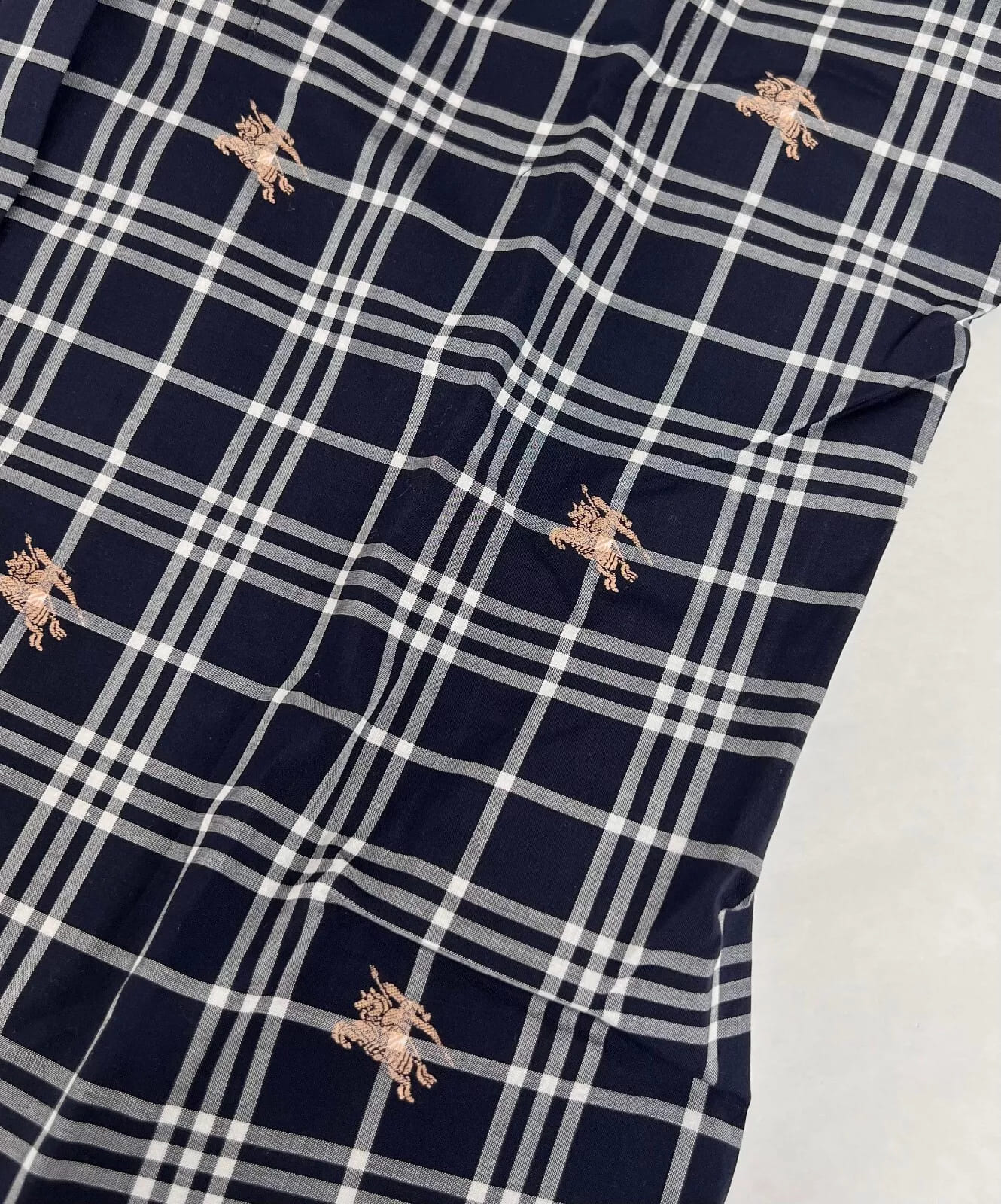 Burberry Women's Navy Checkered Button Up Dress Shirt (38 IT / 6 UK / 4 US)