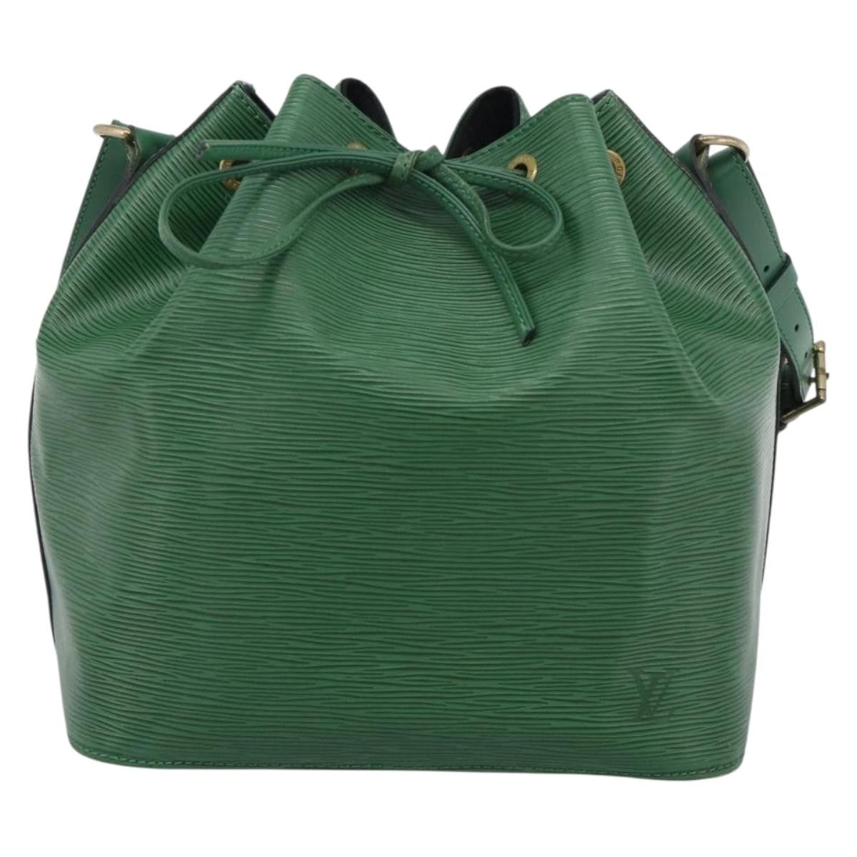 Louis Vuitton Petit Noe Epi Leather Green Leather Handbag (Pre-Owned)