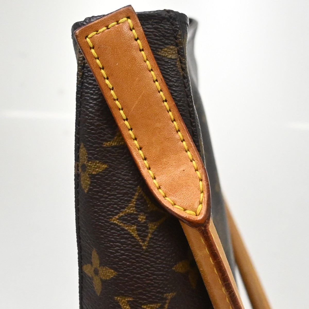 Louis Vuitton Looping Monogram Canvas Brown Canvas Handbag (Pre-Owned)