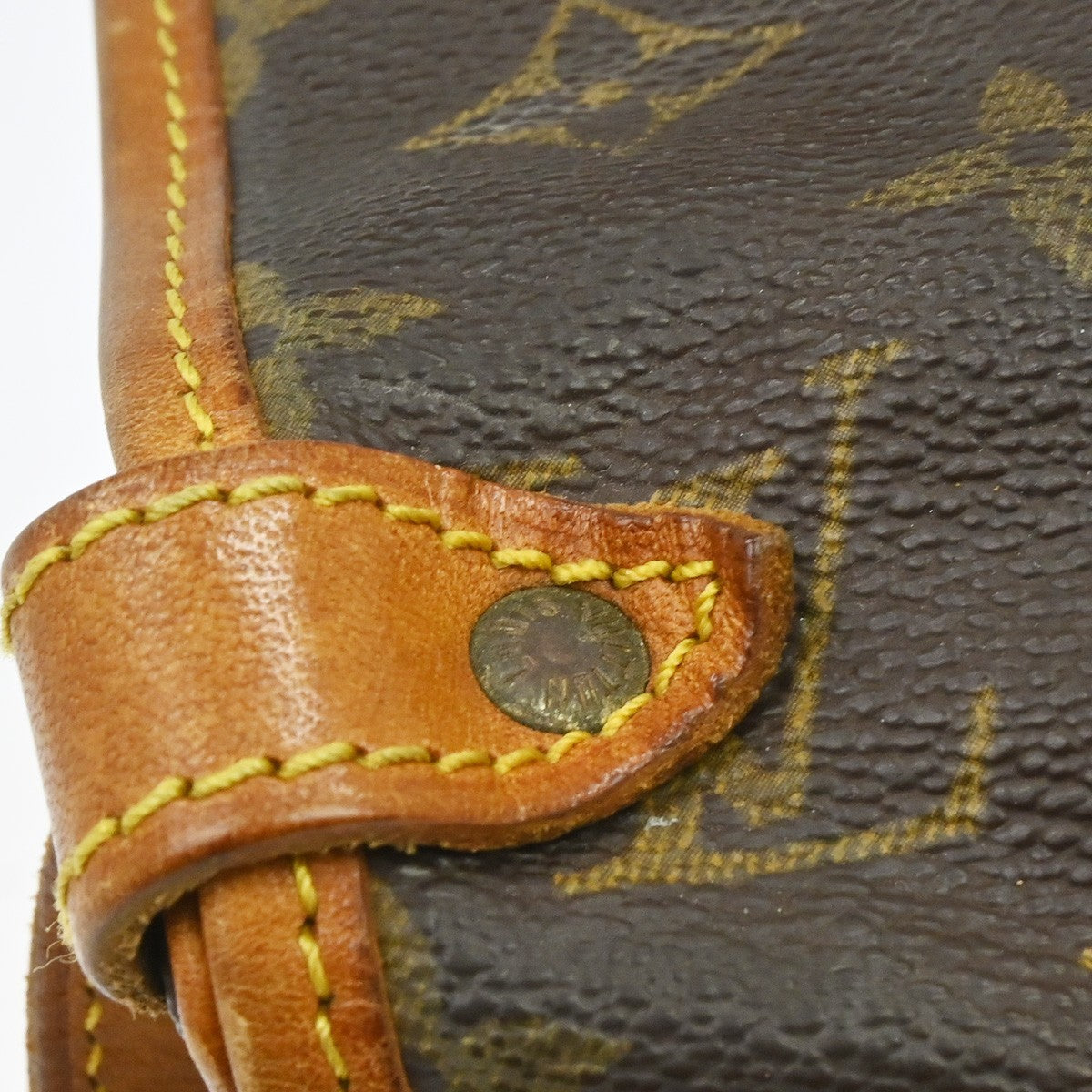 Louis Vuitton Saumur Messenger Monogram Canvas Brown Canvas Shoulder Bag Bag (Pre-Owned)