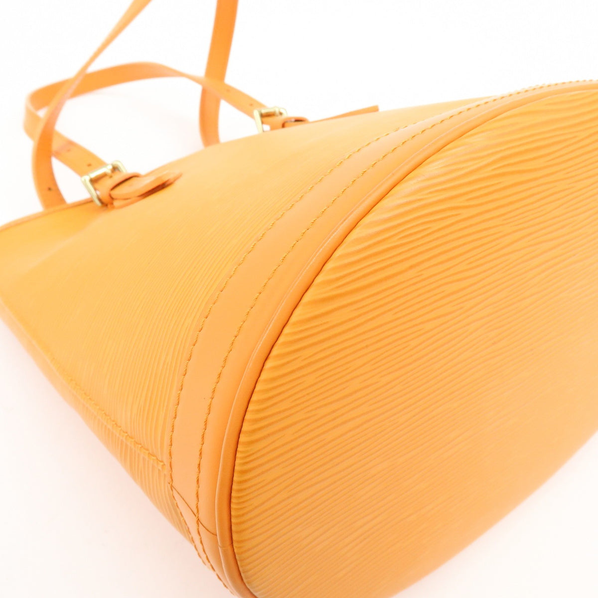 Louis Vuitton Petit Bucket Epi Leather Orange Leather Handbag (Pre-Owned)