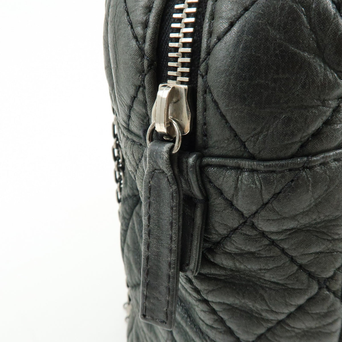 Chanel Shoulder Quilted Leather Black Calfskin Shoulder Bag Bag (Pre-Owned)