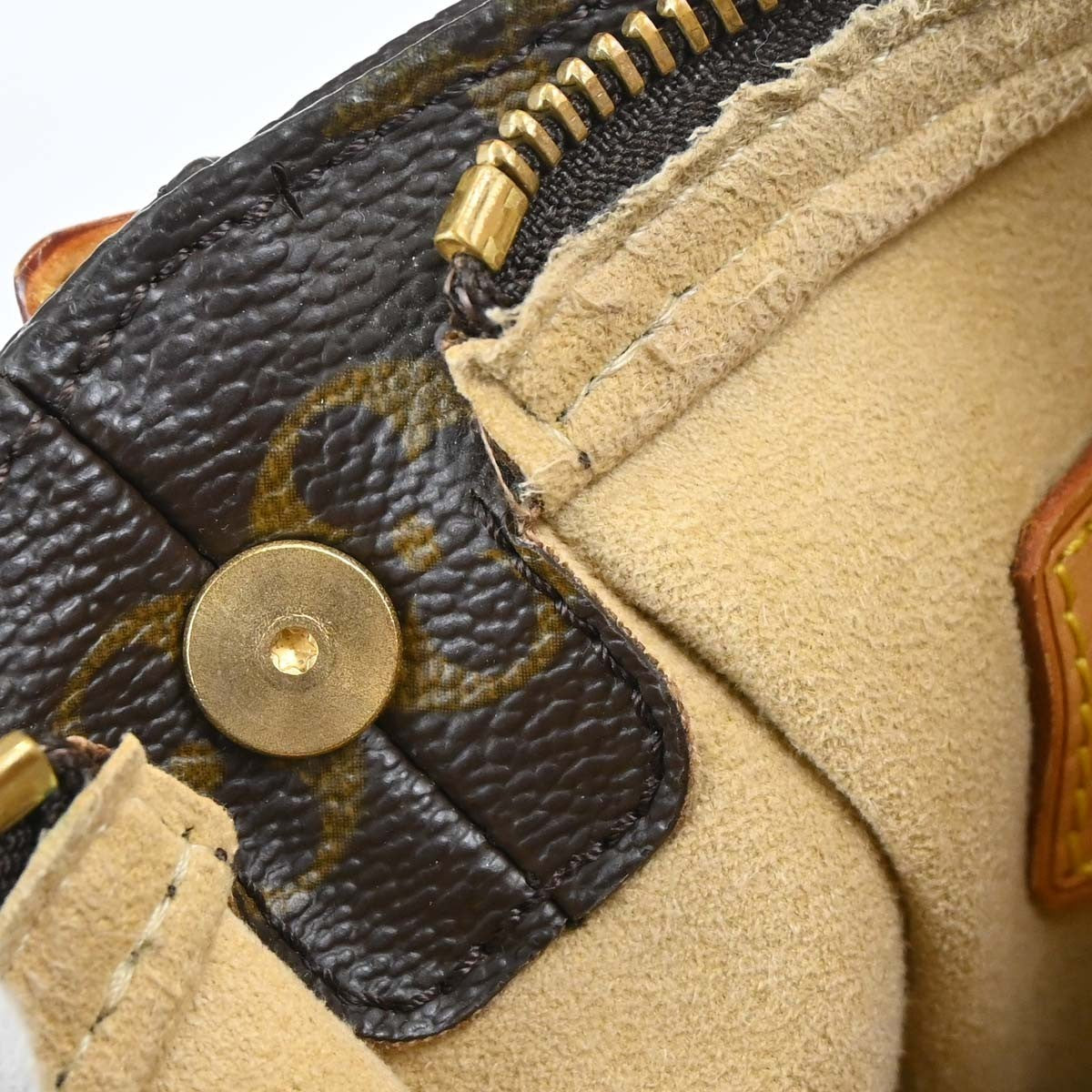 Louis Vuitton Looping Monogram Canvas Brown Canvas Handbag (Pre-Owned)