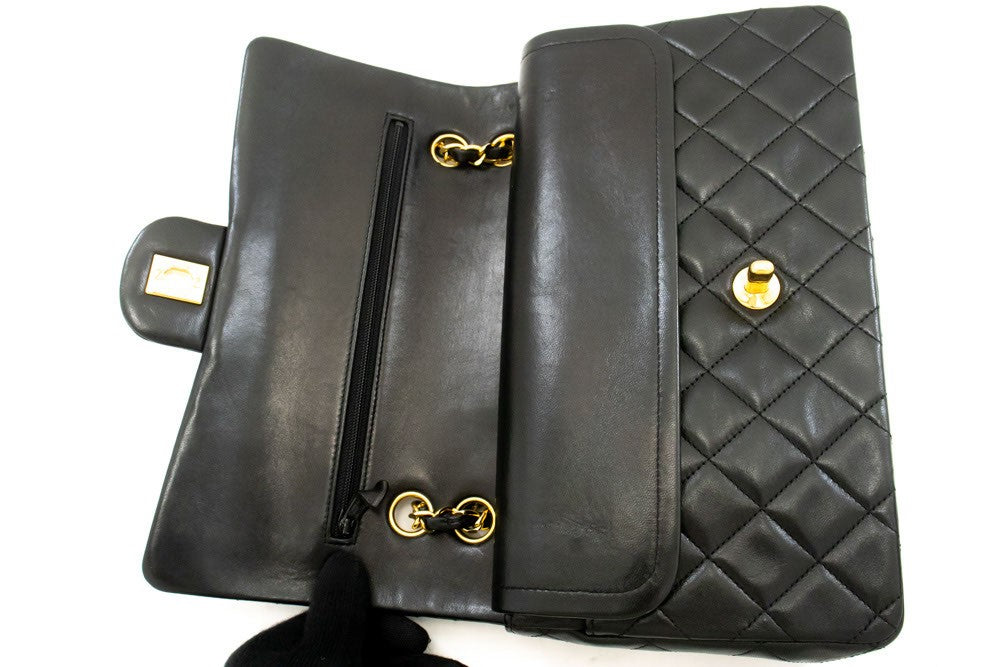 Chanel Classic Flap Lambskin Black Leather Crossbody Bag Bag (Pre-Owned)