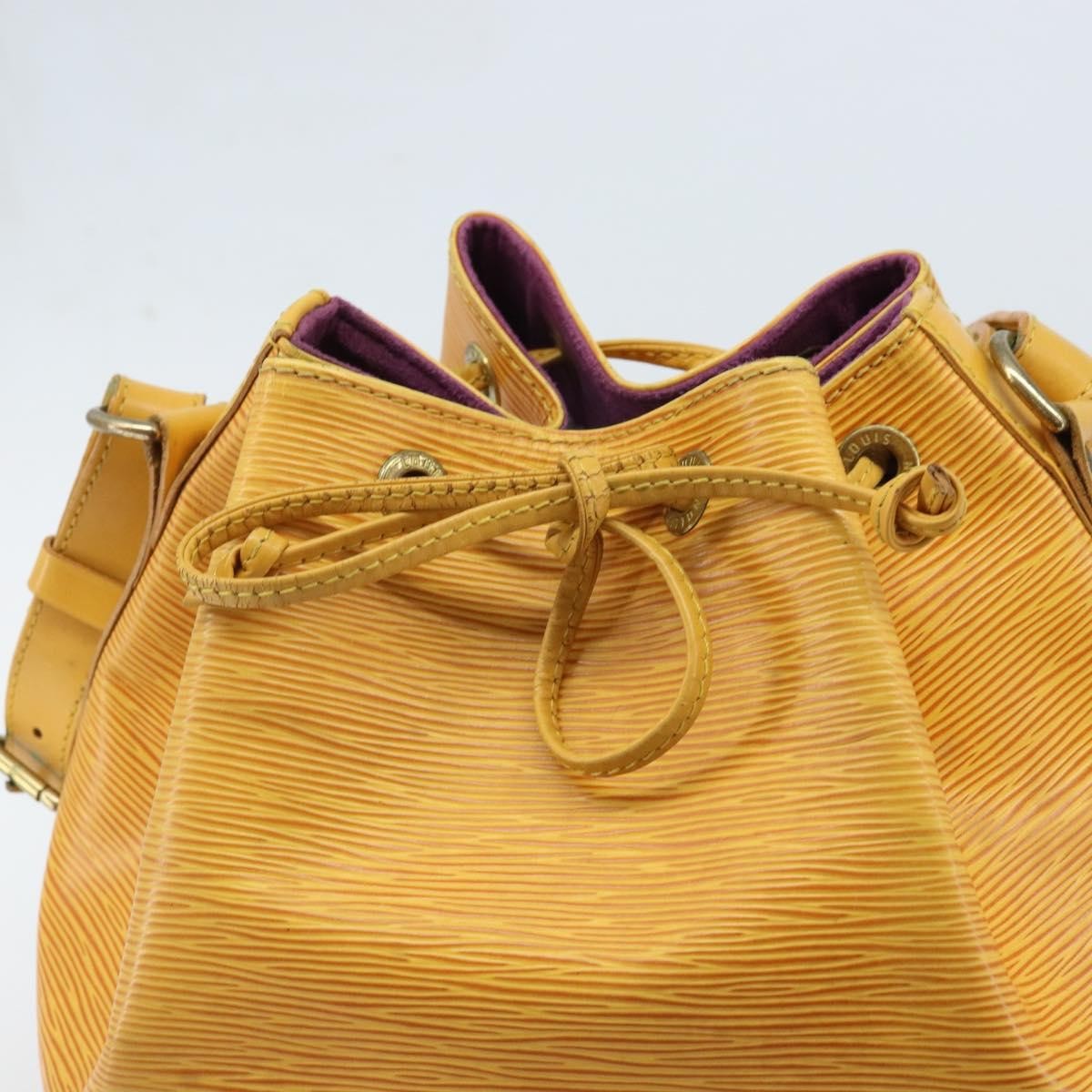 Louis Vuitton Petit Noe Epi Leather Yellow Leather Shoulder Bag Bag (Pre-Owned)