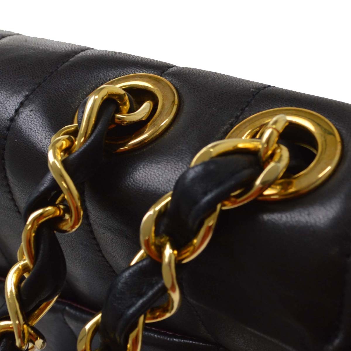 Chanel Vintage Mademoiselle Flap Lambskin Black Leather Handbag (Pre-Owned)