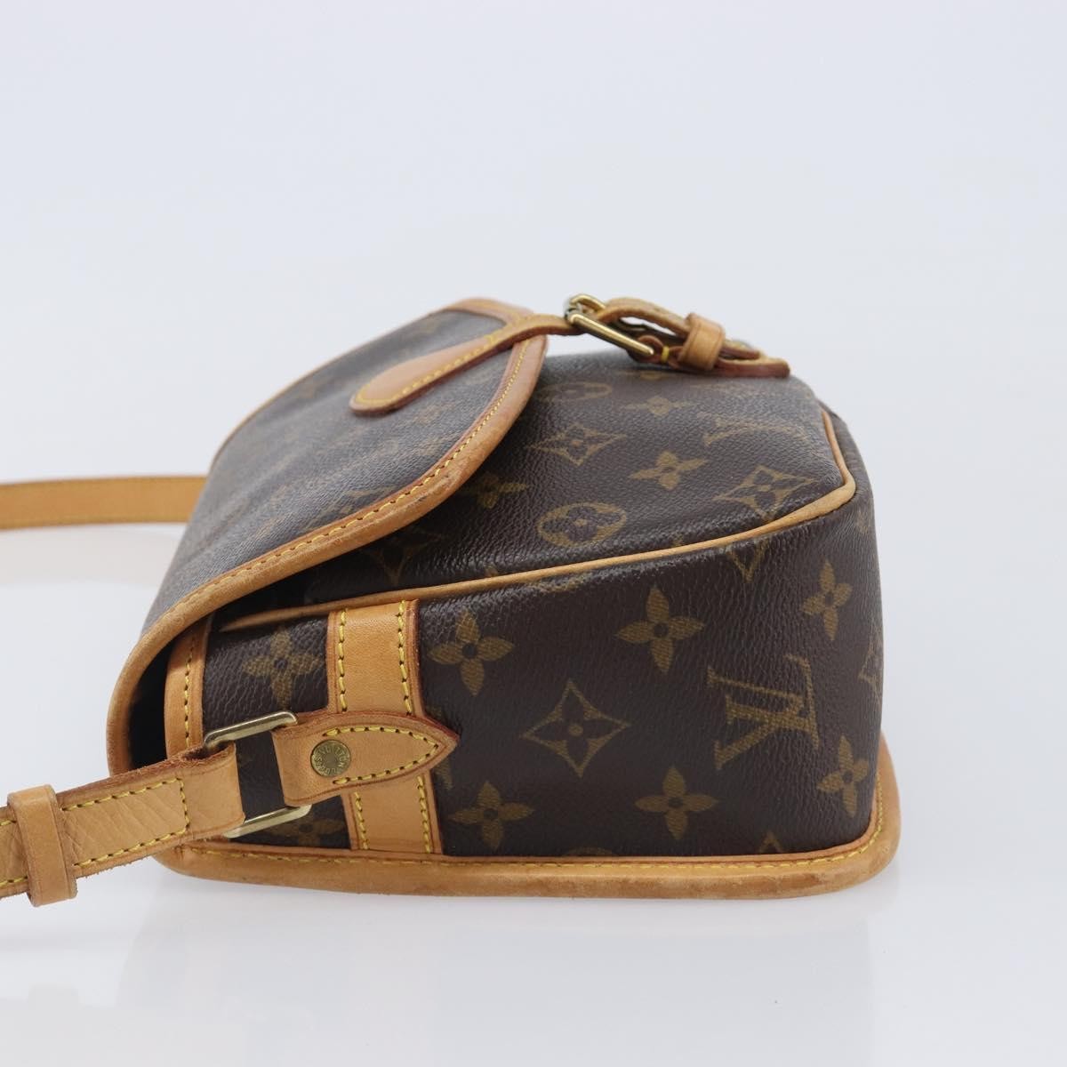 Louis Vuitton Sologne Monogram Canvas Brown Canvas Handbag (Pre-Owned)