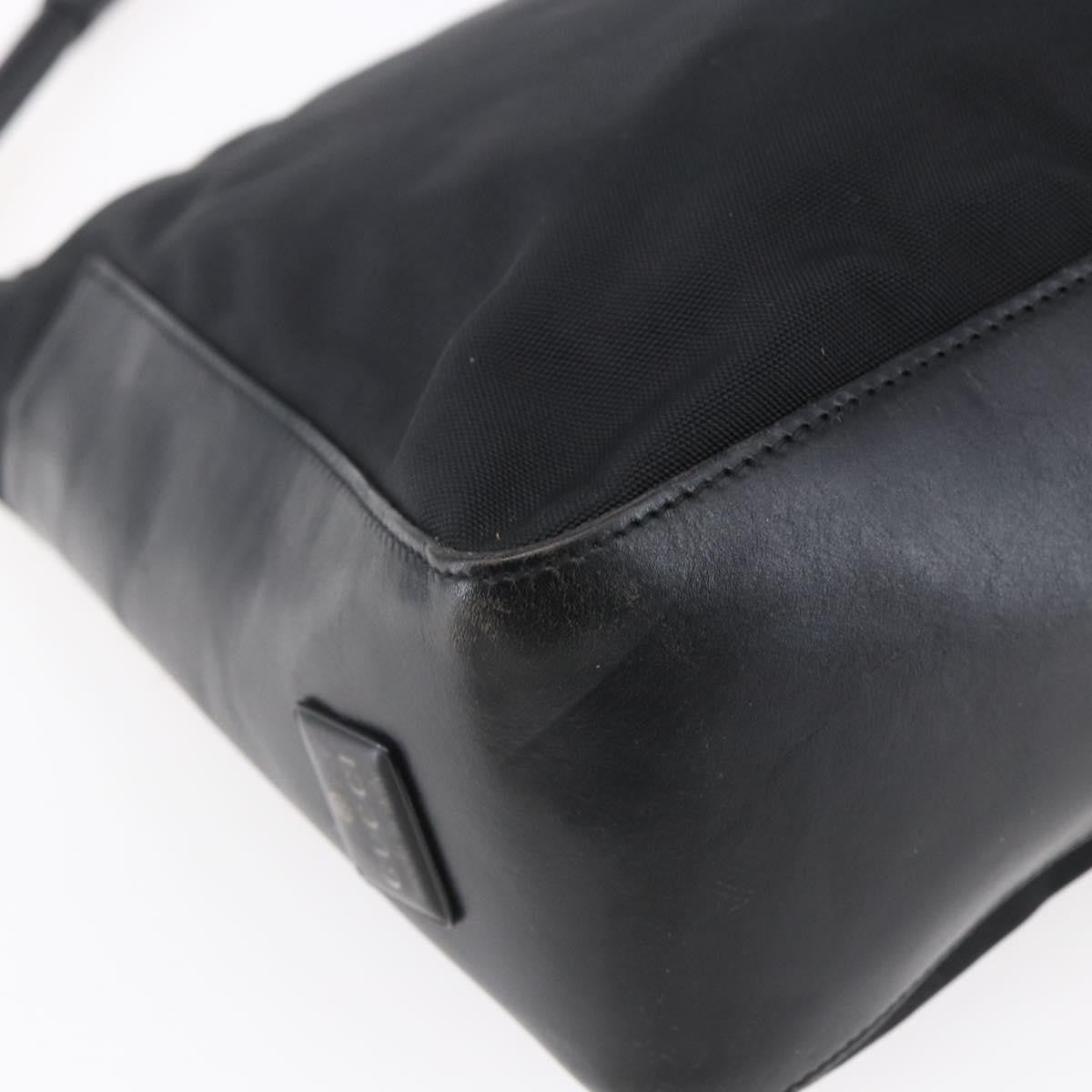 Gucci Vintage Gg Canvas Black Canvas Shoulder Bag Bag (Pre-Owned)