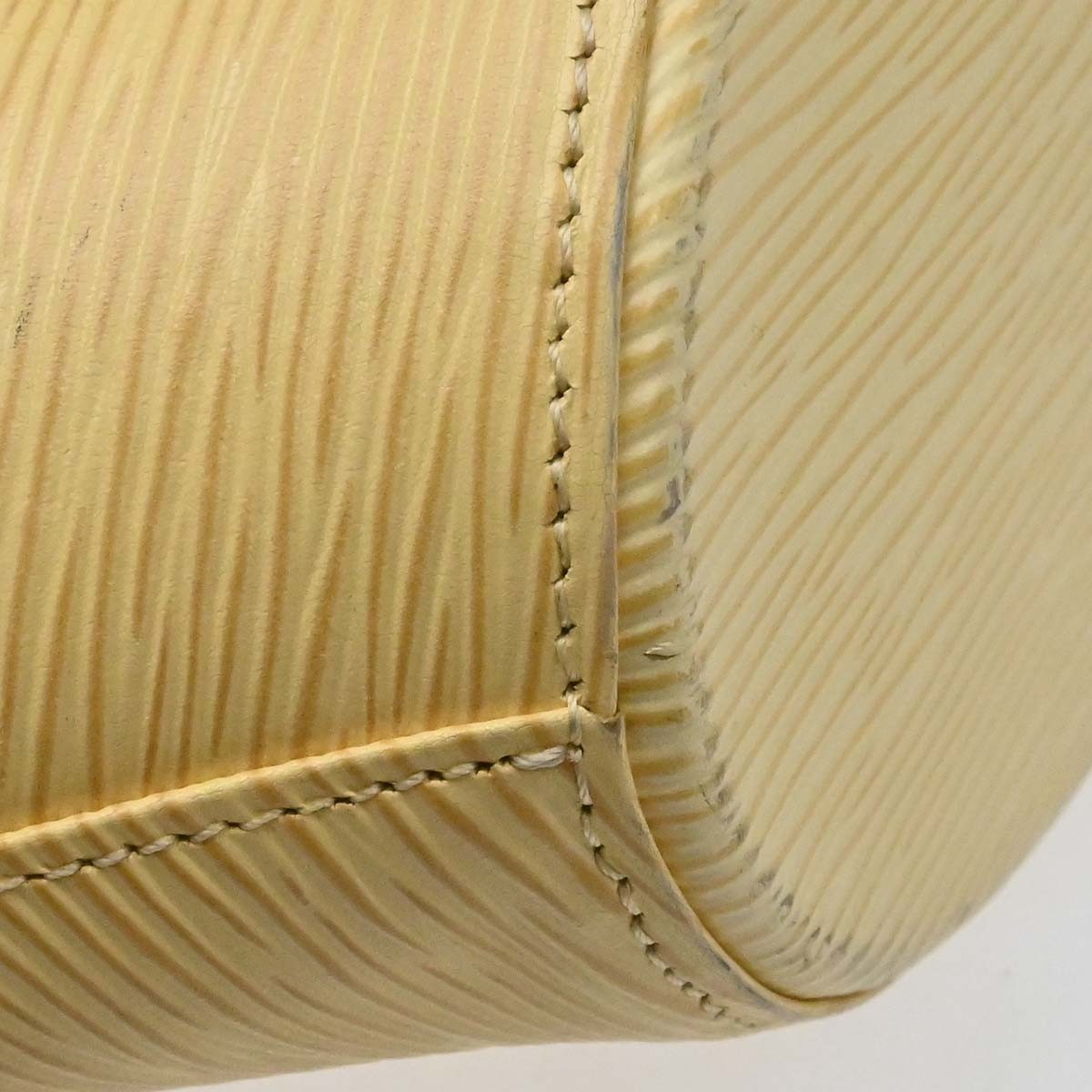Louis Vuitton Noctambule Epi Leather Yellow Leather Handbag (Pre-Owned)