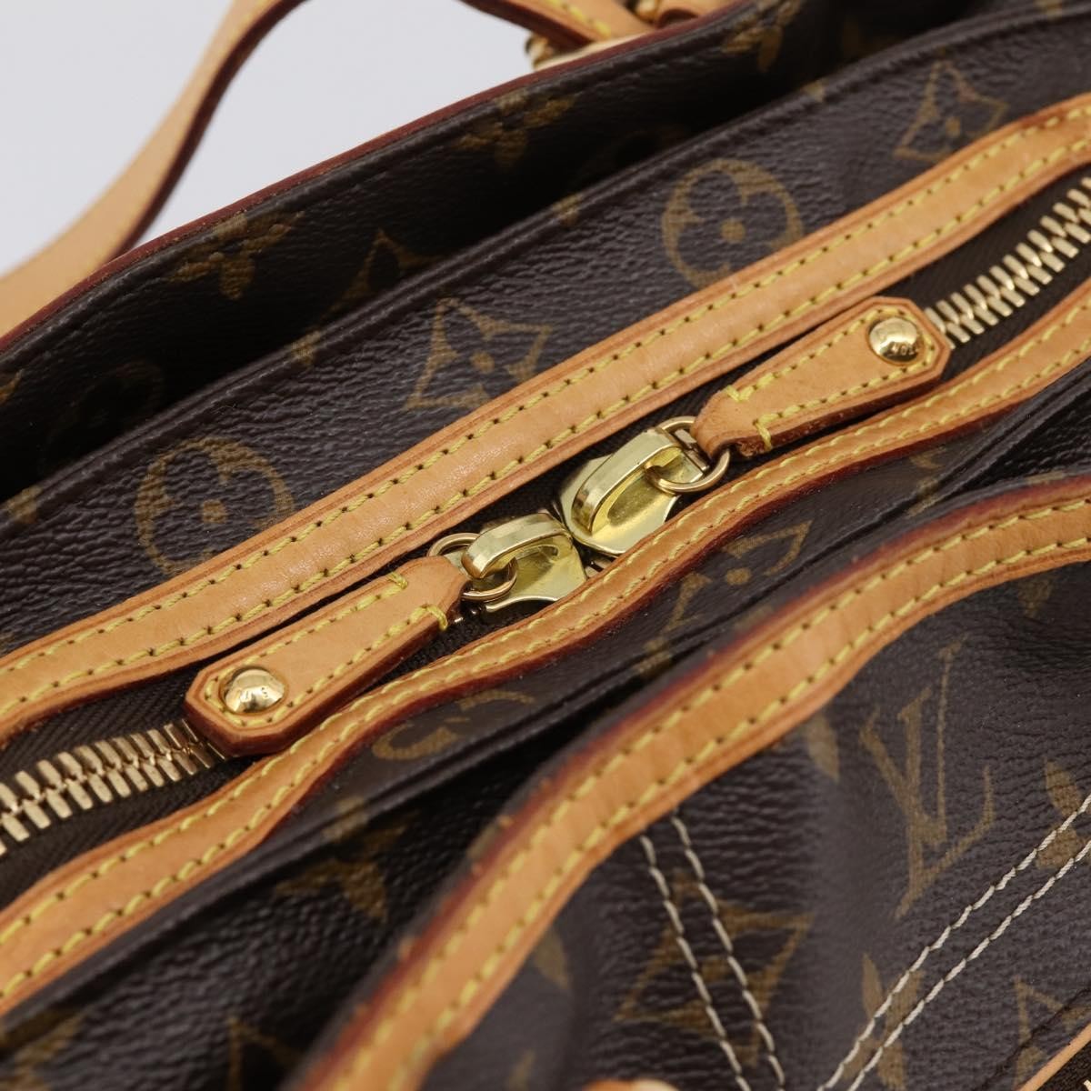 Louis Vuitton Riveting Monogram Canvas Brown Canvas Shoulder Bag Bag (Pre-Owned)