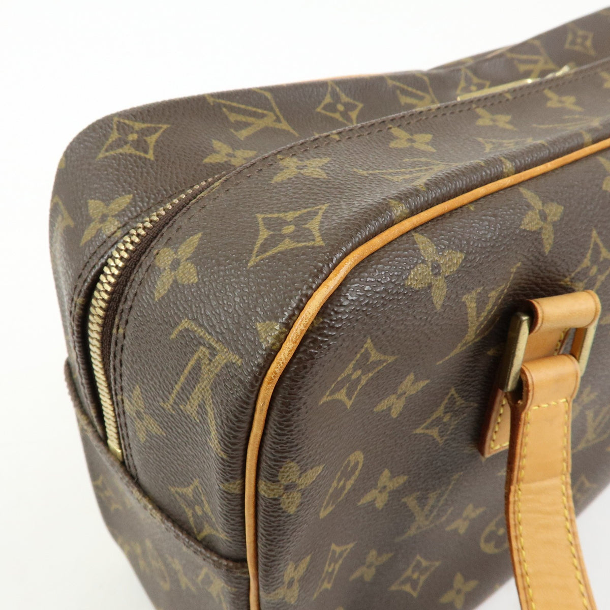Louis Vuitton Cite Monogram Canvas Brown Canvas Handbag (Pre-Owned)