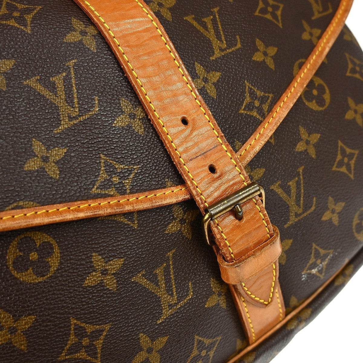 Louis Vuitton Saumur Monogram Brown Canvas Shoulder Bag Bag (Pre-Owned)