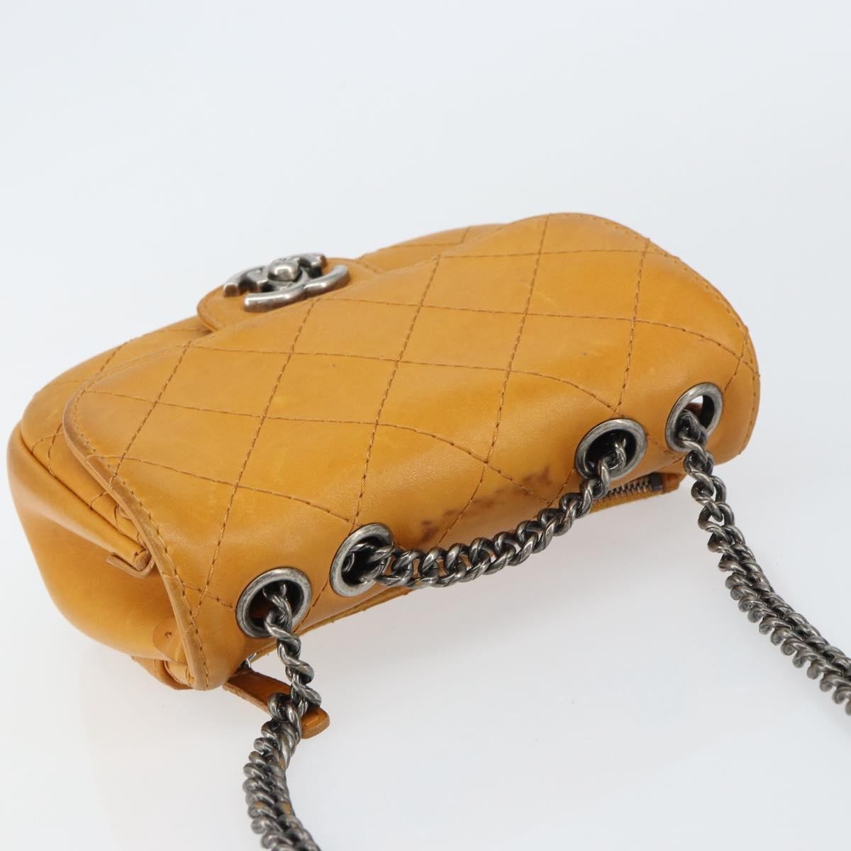 Chanel Chain Flap Quilted Leather Orange Leather Shoulder Bag Bag (Pre-Owned)