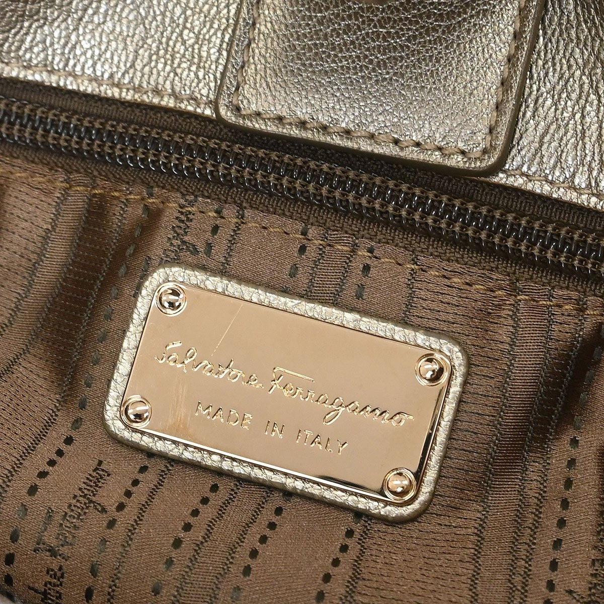 Salvatore Ferragamo Vala Leather Gold Leather Handbag (Pre-Owned)