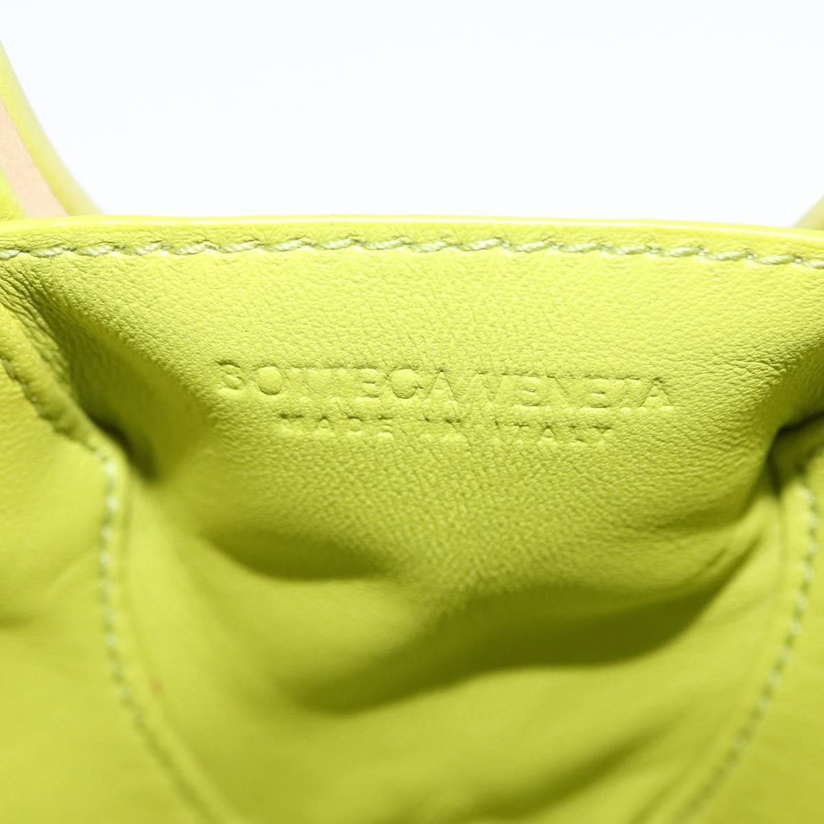 Bottega Veneta The Whirl Clutch Leather Green Leather Clutche & Pouche Bag (Pre-Owned)