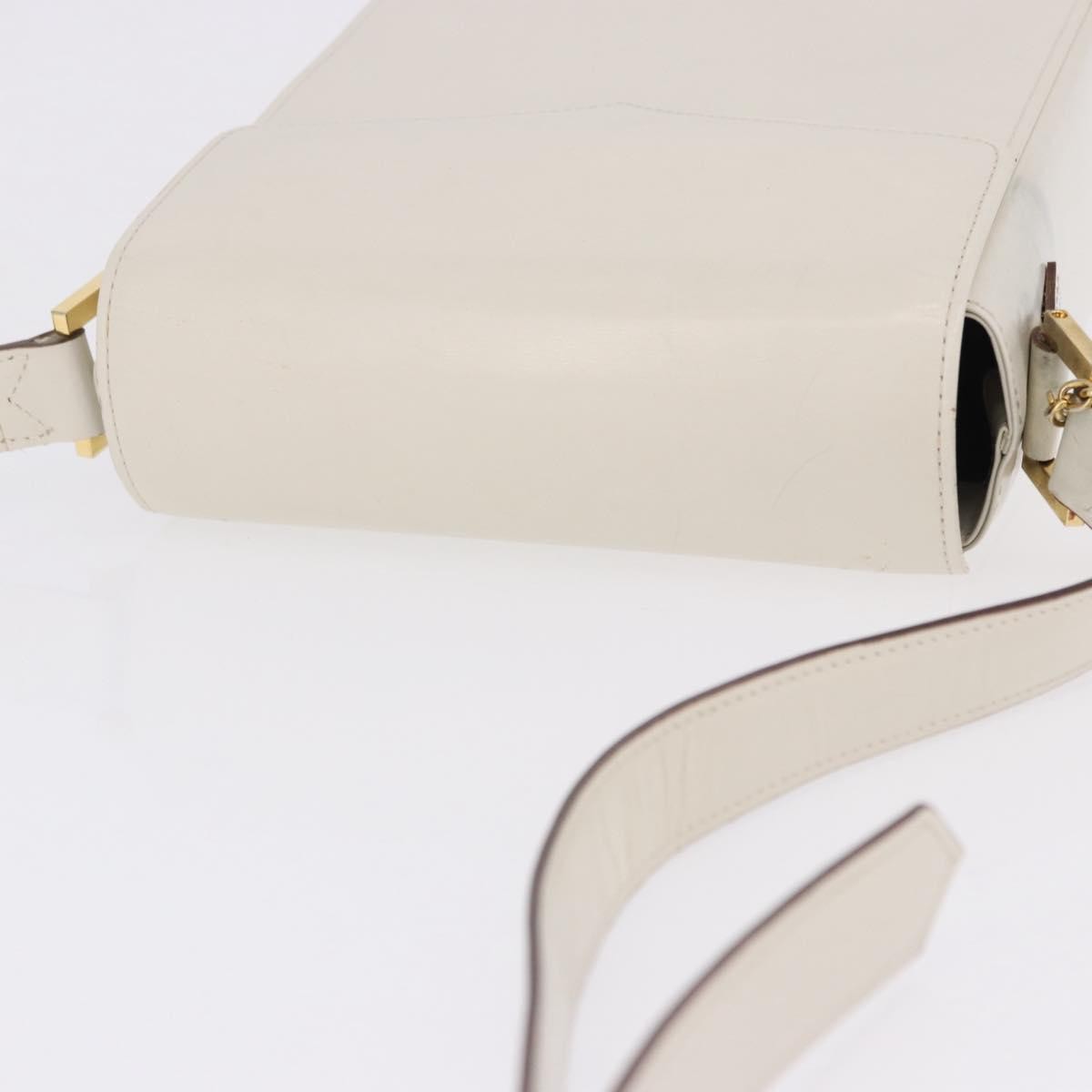 Saint Laurent Vintage Leather Ecru Leather Shoulder Bag Bag (Pre-Owned)