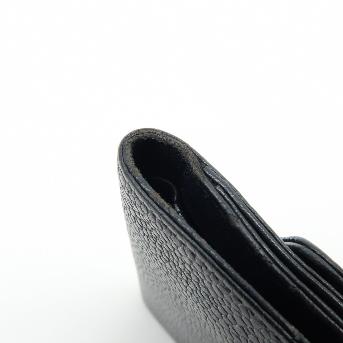 Chanel Vintage Timeless Bifold Caviar Black Leather Wallets Accessory (Pre-Owned)
