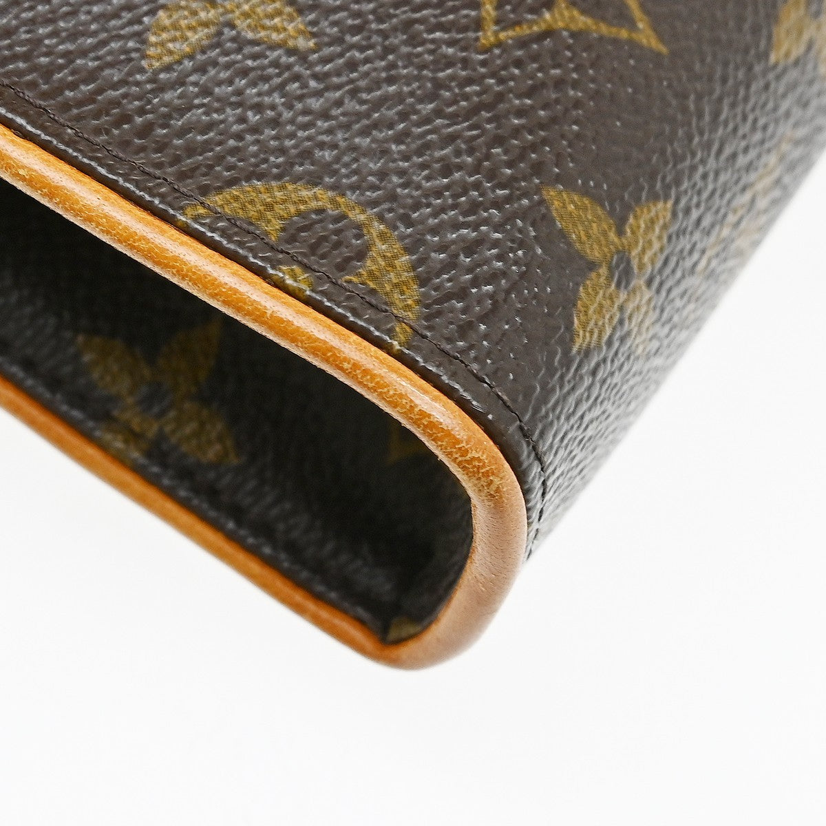 Louis Vuitton Florentine Canvas Brown Canvas Clutche & Pouche Bag (Pre-Owned)