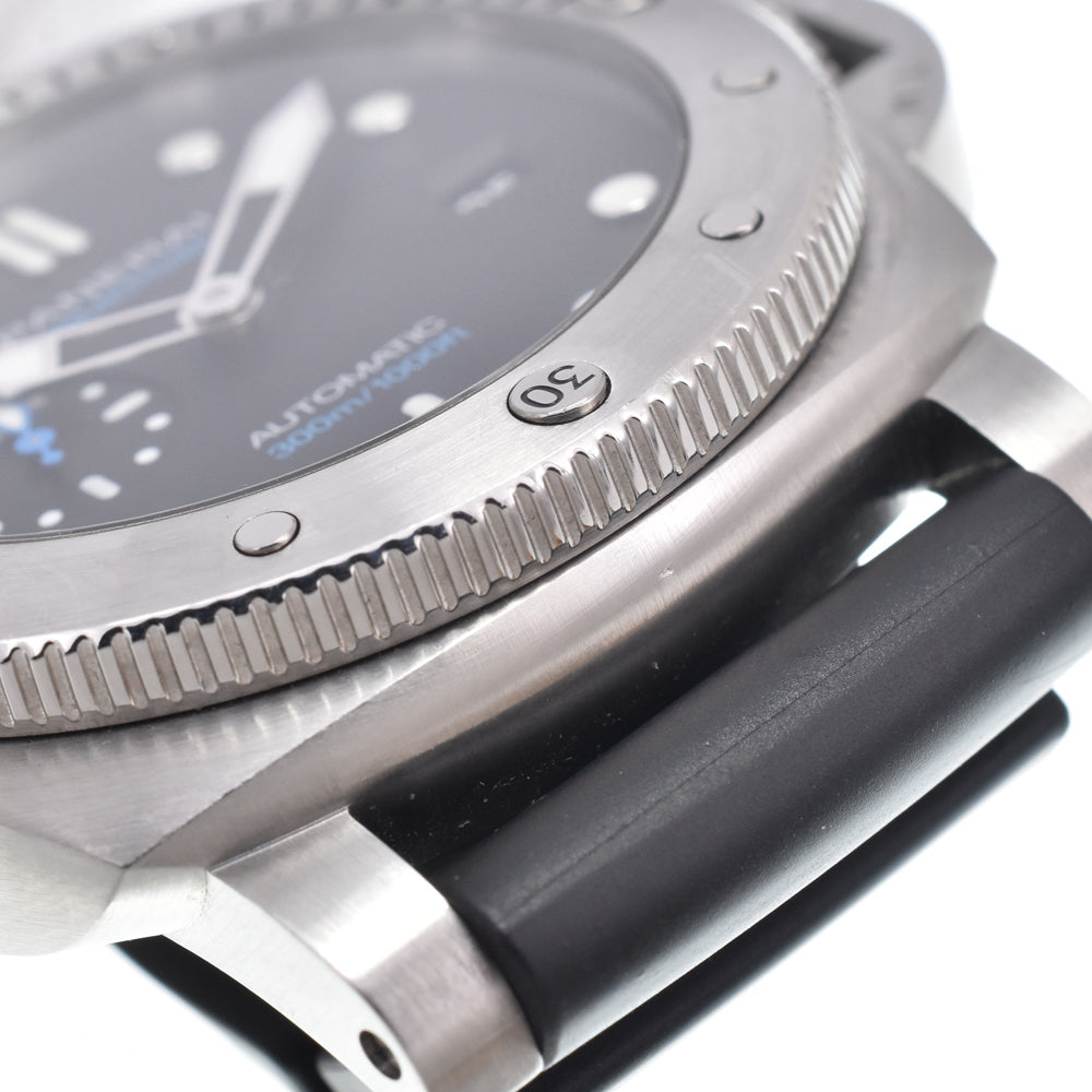 Panerai Luminor Submersible 300M Automatic Carbotech And Rubber Watch (Pre-Owned)