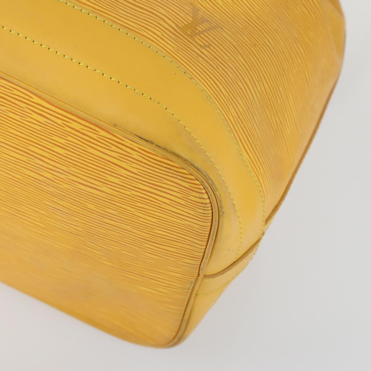 Louis Vuitton Noe Epi Leather Yellow Leather Shoulder Bag Bag (Pre-Owned)