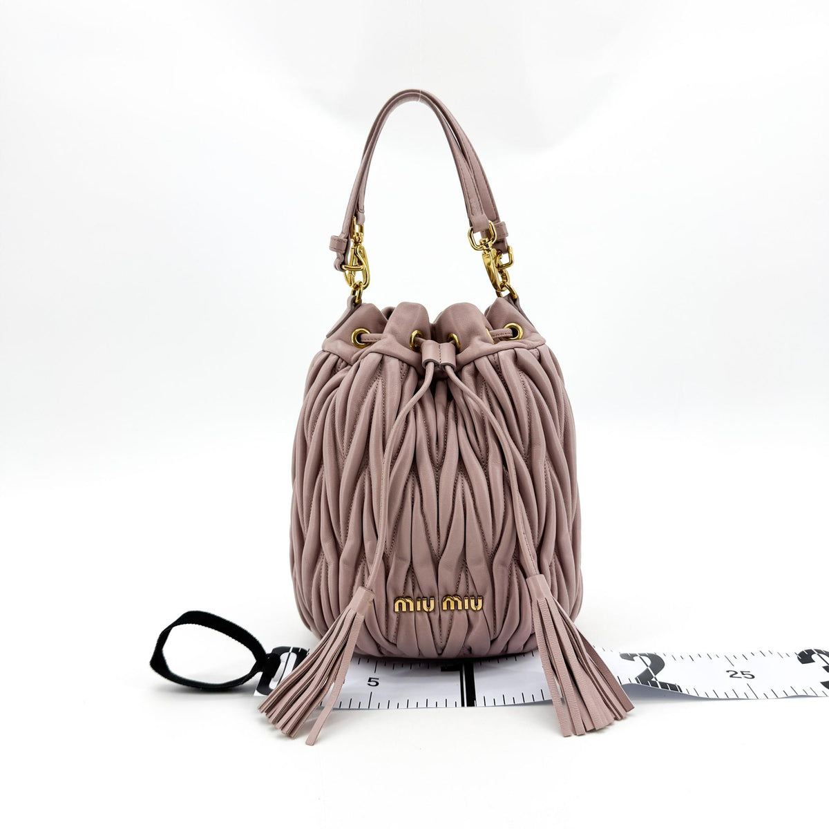 Miu Miu Drawstring Bucket Matelasse Leather Pink Leather Handbag (Pre-Owned)