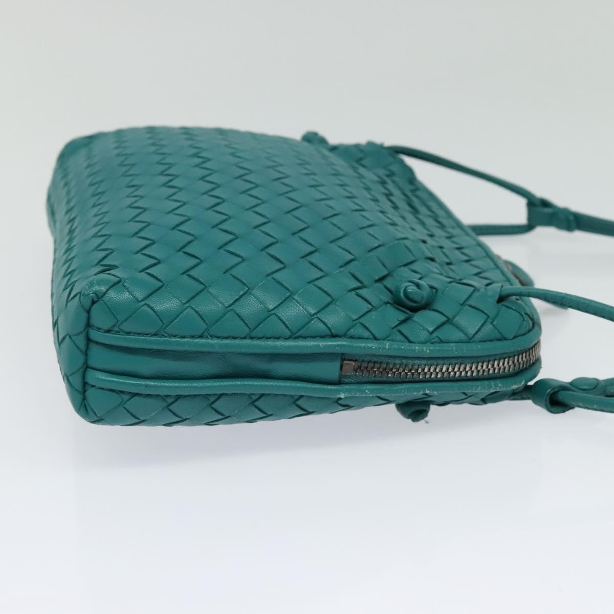 Bottega Veneta Double Compartment Pillow Intrecciato Nappa Green Leather Crossbody Bag Bag (Pre-Owned)