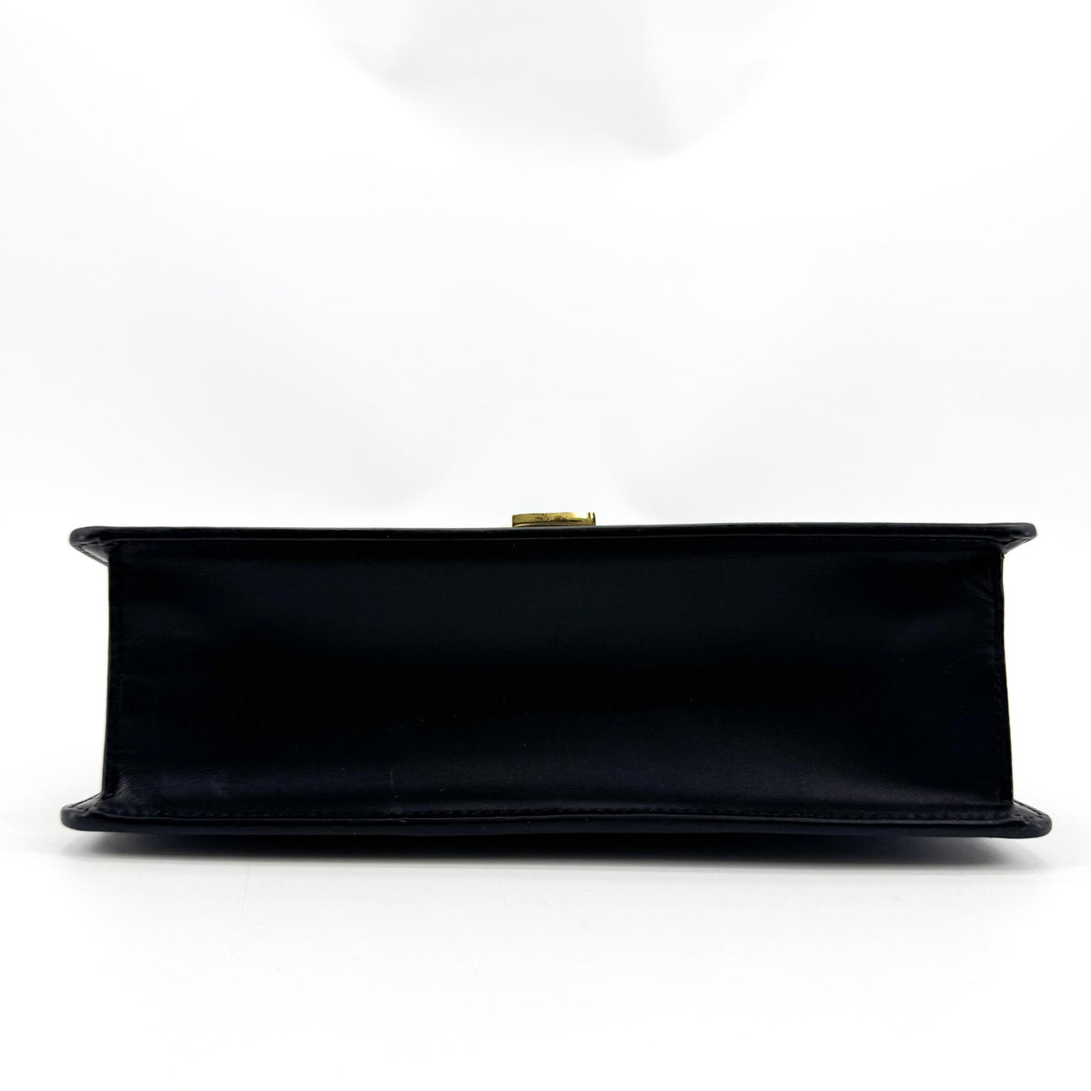 Gucci Sylvie Chain Leather Black Leather Shoulder Bag Bag (Pre-Owned)