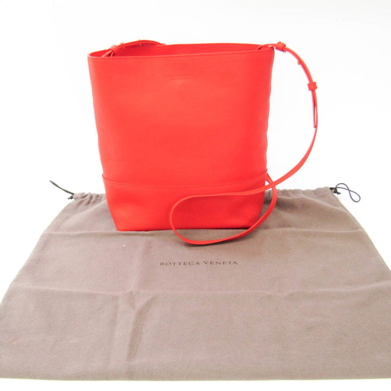 Bottega Veneta Red Leather Shoulder Bag (Pre-Owned)