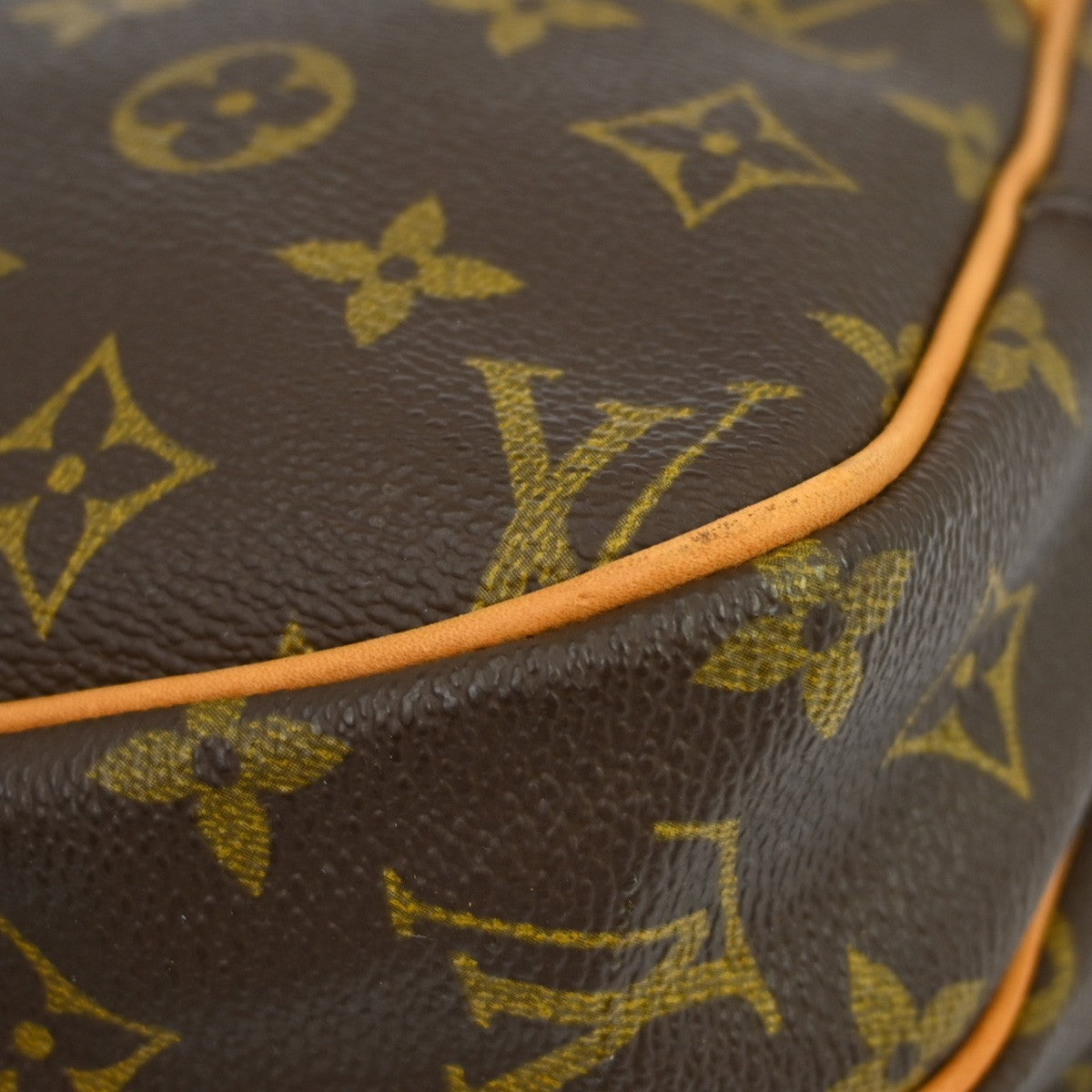 Louis Vuitton Reporter Monogram Brown Canvas Shoulder Bag Bag (Pre-Owned)