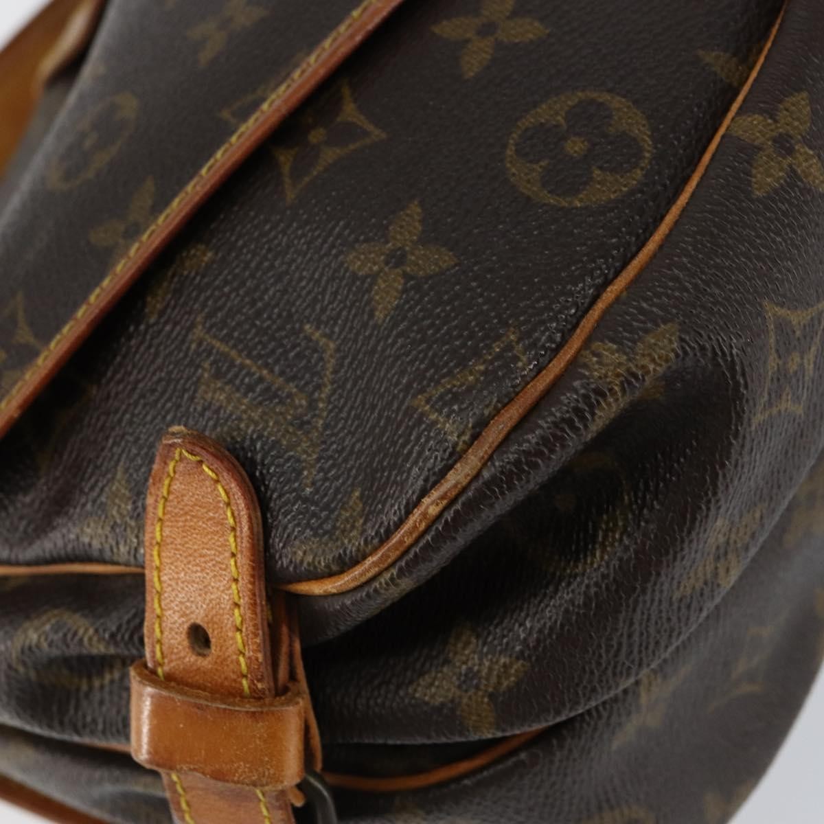 Louis Vuitton Saumur Monogram Canvas Brown Canvas Handbag (Pre-Owned)
