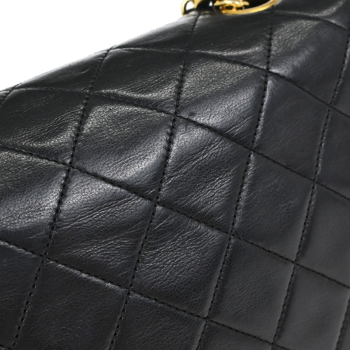 Chanel Vintage Square Classic Single Flap Quilted Lambskin Black Leather Handbag (Pre-Owned)