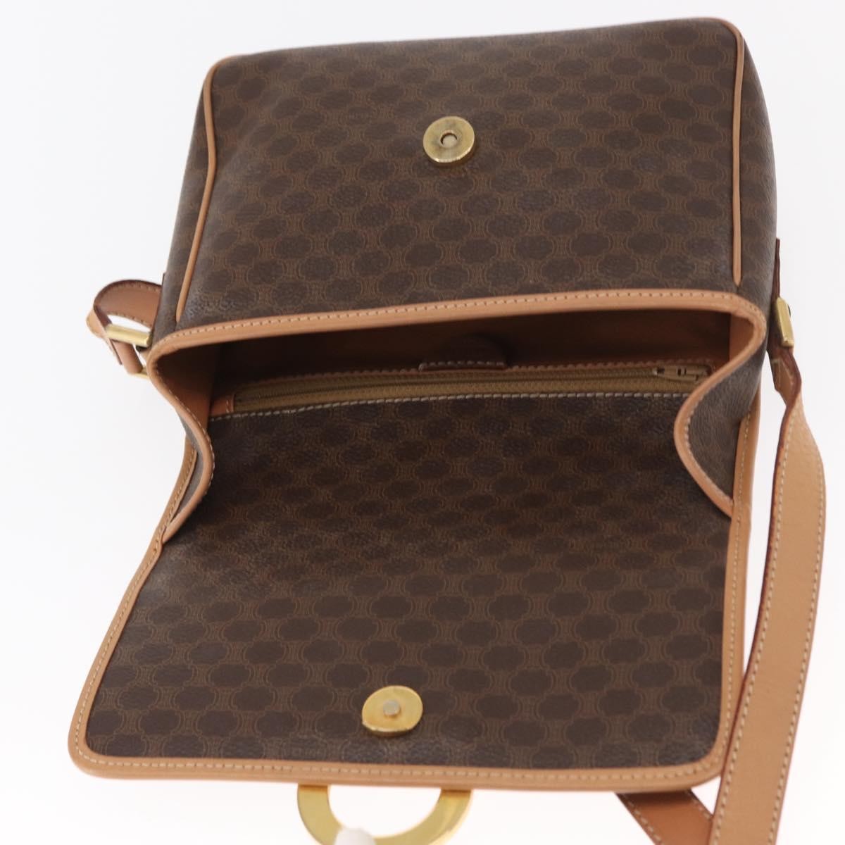 Celine Vintage Macadam Circle Logo Canvas And Leather Brown Canvas Shoulder Bag Bag (Pre-Owned)