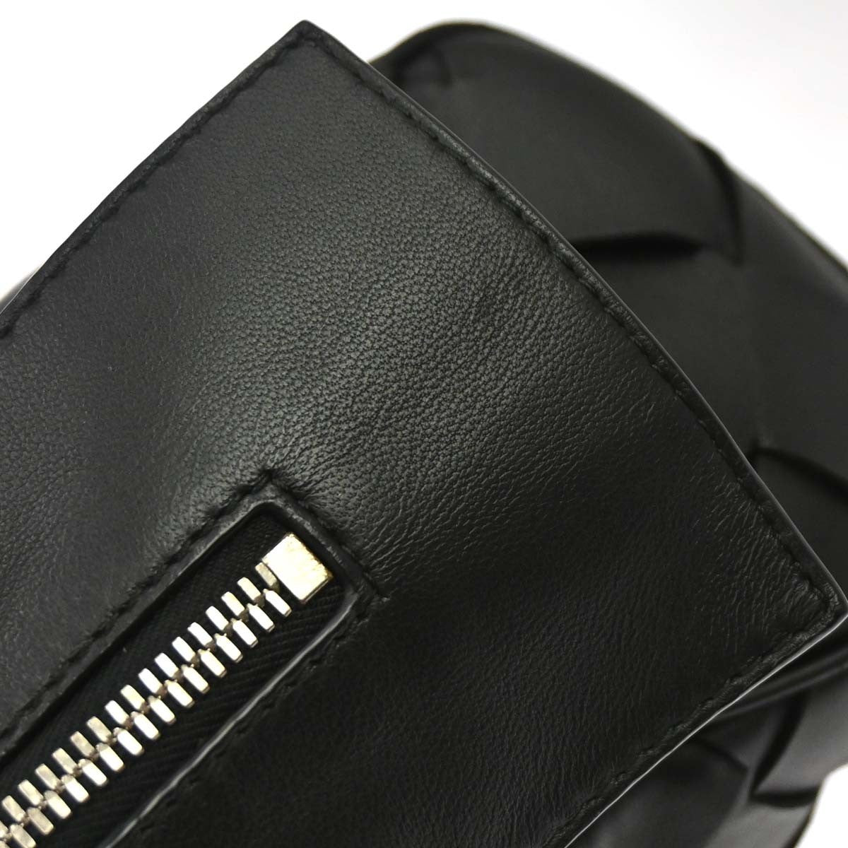 Bottega Veneta Zip Clutch Leather With Intrecciato Snakeskin Detail Black Leather Clutche & Pouche Bag (Pre-Owned)