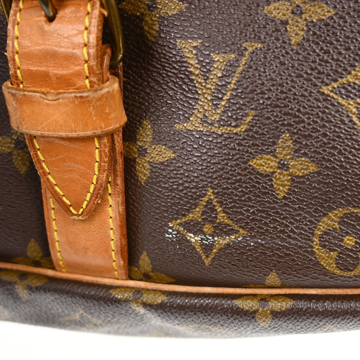 Louis Vuitton Saumur Monogram Brown Canvas Shoulder Bag Bag (Pre-Owned)