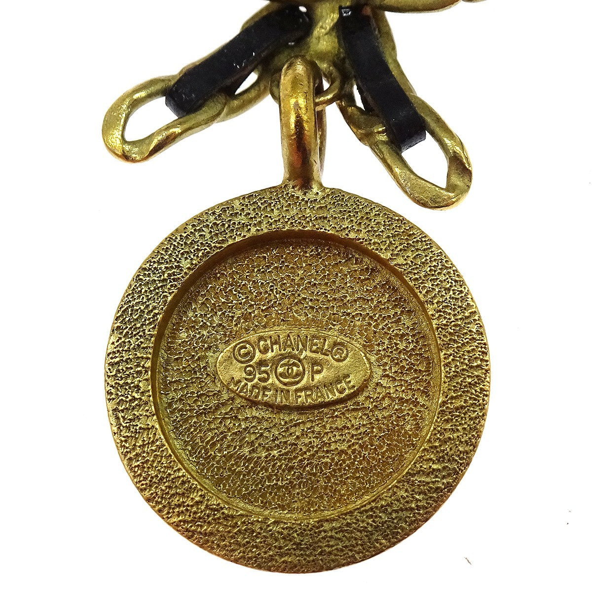 Chanel Vintage Round Medallion Pendant Metal And Leather Gold Gold_Plated Necklace Jewelry (Pre-Owned)