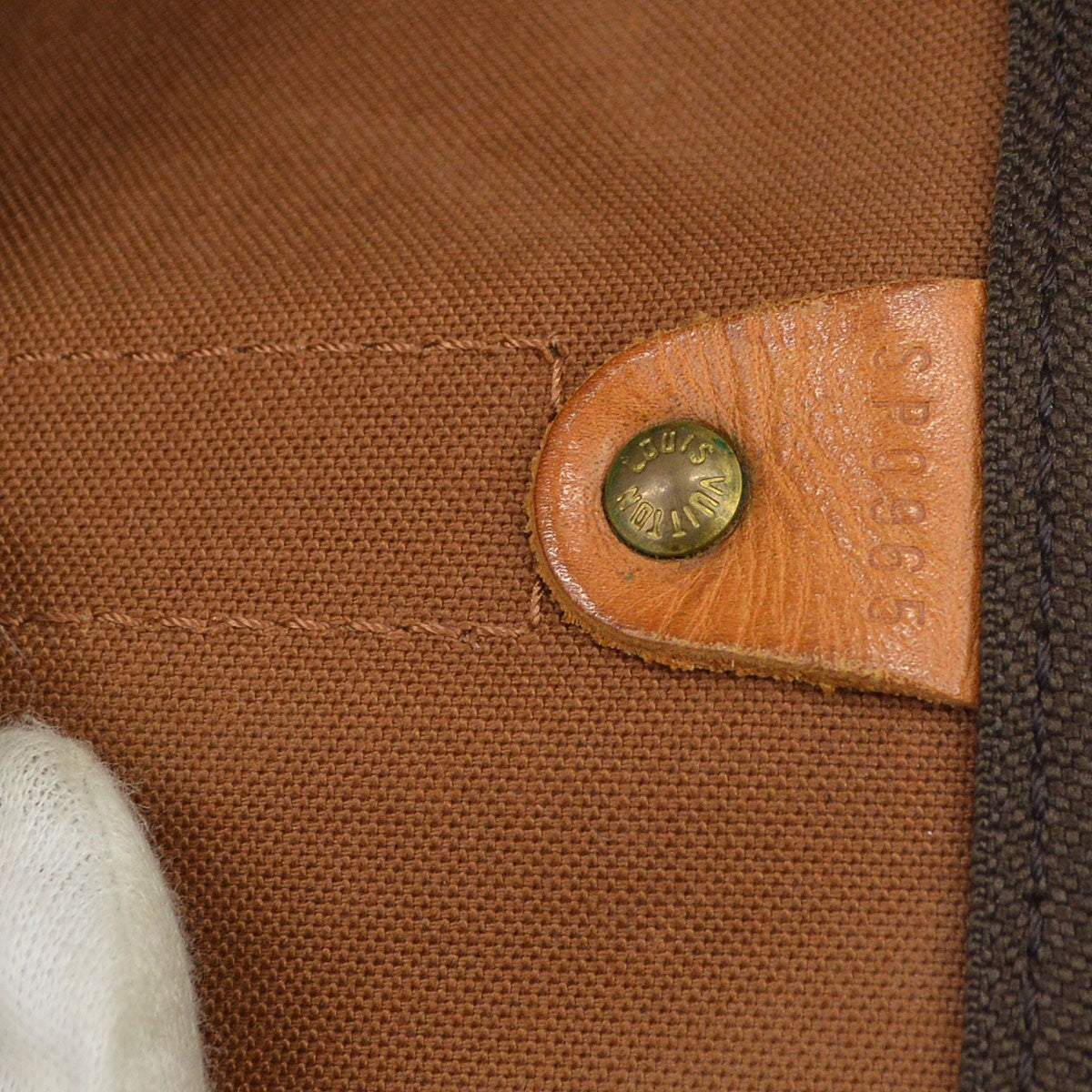 Louis Vuitton Keepall Monogram Canvas Brown Canvas Travel Bag Bag (Pre-Owned)
