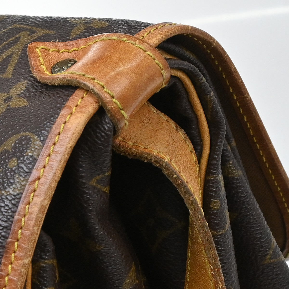 Louis Vuitton Saumur Monogram Canvas Brown Canvas Shoulder Bag Bag (Pre-Owned)