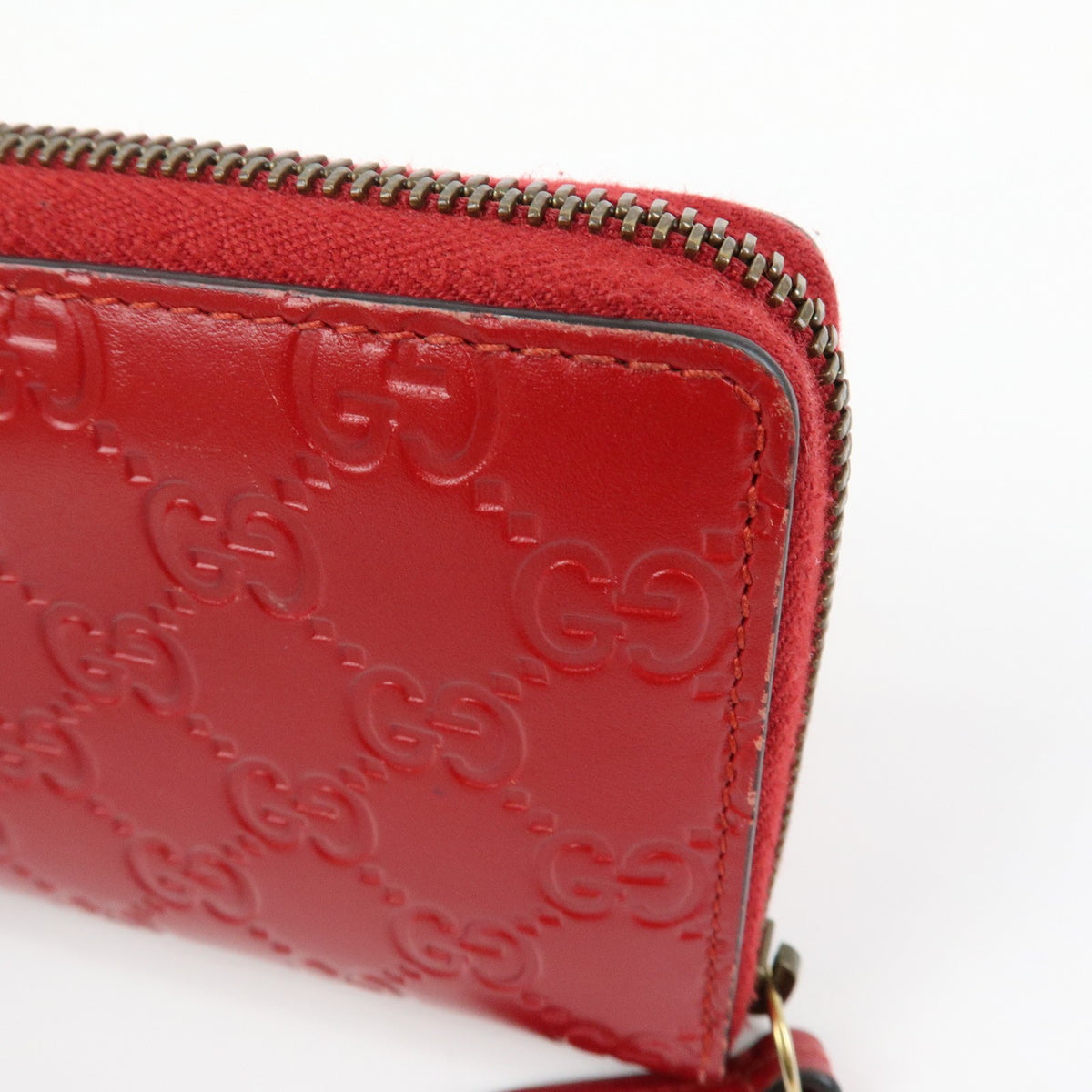 Gucci Cherries Wallet On Chain Guccissima Leather Red Leather Crossbody Bag Bag (Pre-Owned)