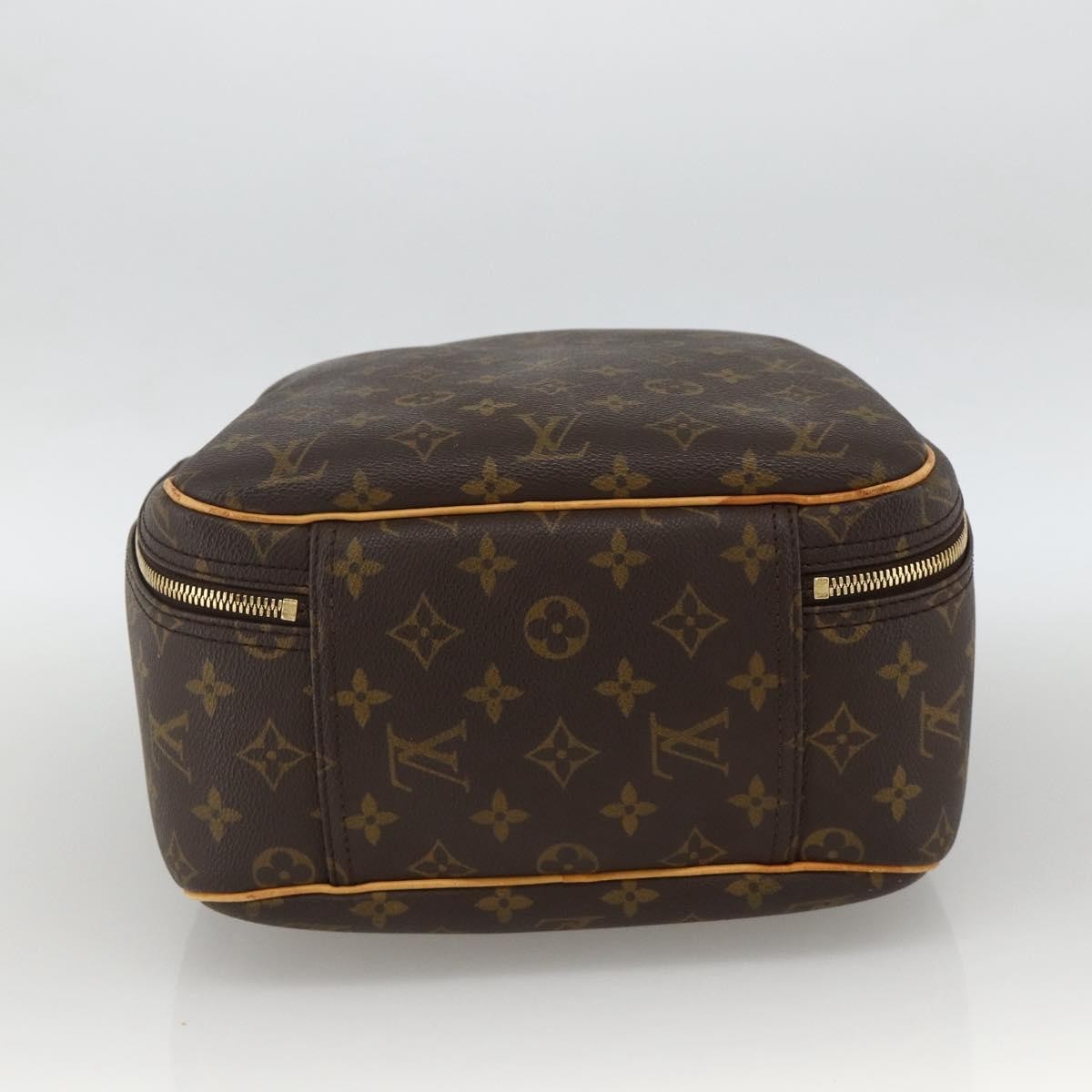 Louis Vuitton Excursion Monogram Brown Canvas Handbag (Pre-Owned)